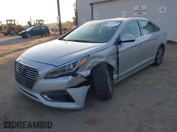 ✅ 2016 Hyundai Sonata Limited • VIN: KMHE34L14GA027596 • Лот: 43608529. Опубликован ранее на IAAI с пробегом 67 173 миль. Бесплатный доступ к архиву аукционных продаж из США и подробный отчёт об истории автомобиля на DreamBid. Изображение 18.