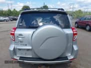 ✅ 2010 Toyota RAV4 Limited • VIN: JTMDK4DV7AD012679 • Lot: 43122903. Listed on IAAI with 206,678 mi. Free auction sales archive from the USA and detailed vehicle history report at DreamBid. Image 17.