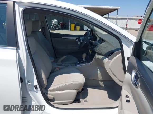 ✅ 2014 Nissan Sentra SL • VIN: 3N1AB7AP2EY292172 • Лот: 43183602. Опубликован ранее на IAAI с пробегом 88 352 миль. Бесплатный доступ к архиву аукционных продаж из США и подробный отчёт об истории автомобиля на DreamBid. Изображение 5.