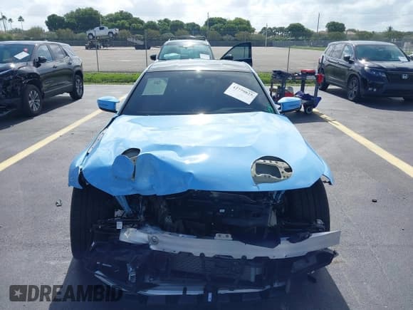 ✅ 2025 BMW M2 • VIN: 3MF23DM0XS8F16311 • Lot: 42779825. Listed on IAAI with 5,460 mi. Free auction sales archive from the USA and detailed vehicle history report at DreamBid. Image 13.