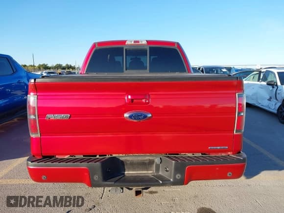 ✅ 2011 Ford F-150 XLT • VIN: 1FTFW1CFXBKD56171 • Lot: 43908299. Listed on IAAI with 223,872 mi. Free auction sales archive from the USA and detailed vehicle history report at DreamBid. Image 16.
