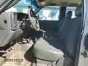 2003 Chevrolet Silverado 2500 LT с VIN 1GCGK29UX3Z197057, выставлен на аукционе Copart как лот 47125995 с пробегом 139 990 миль миль и Списание • Salvage title. История ставок и продаж доступна на DreamBid. Изображение 7.