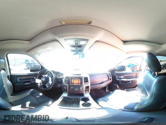 ✅ 2016 Ram 2500 Laramie • VIN: 3C6UR5NL0GG247717 • Лот: 68479255. Опубликован ранее на Copart с пробегом 221 917 миль. Бесплатный доступ к архиву аукционных продаж из США и подробный отчёт об истории автомобиля на DreamBid. Изображение 14.