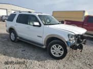 ✅ 2006 Ford Explorer Eddie Bauer • VIN: 1FMEU74EX6UB40918 • Lot: 71896975. Wystawiony na Copart z przebiegiem 189 714 mil. Bezpłatny archiwum sprzedaży aukcyjnych z USA i szczegółowy raport historii pojazdu na DreamBid. Zdjęcie 4.