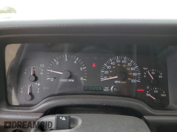 ✅ 2001 Jeep Cherokee Sport • VIN: 1J4FF48S21L621207 • Лот: 86242005. Опубликован ранее на Copart с пробегом 210 209 миль. Бесплатный доступ к архиву аукционных продаж из США и подробный отчёт об истории автомобиля на DreamBid. Изображение 9.