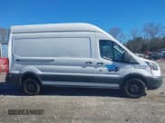 ✅ 2018 Ford Transit • VIN: 1FTYR2XM1JKA84204 • Lot: 41374202. Wystawiony na IAAI z przebiegiem 25 970 mil. Bezpłatny archiwum sprzedaży aukcyjnych z USA i szczegółowy raport historii pojazdu na DreamBid. Zdjęcie 13.