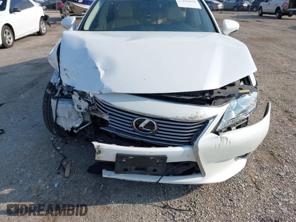 ✅ 2014 Lexus ES 330 • VIN: JTHBK1GG8E2098409 • Лот: 43003858. Опубликован ранее на IAAI с пробегом 123 662 миль. Бесплатный доступ к архиву аукционных продаж из США и подробный отчёт об истории автомобиля на DreamBid. Изображение 13.
