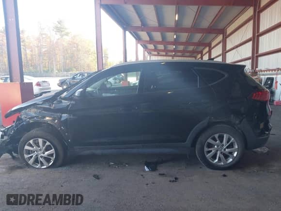 2021 Hyundai Tucson Value with VIN KM8J3CA44MU365693, listed as a IAAI auction lot 43352494 with 45,046 mi miles and . Bid and sale history available at DreamBid. Image 14.