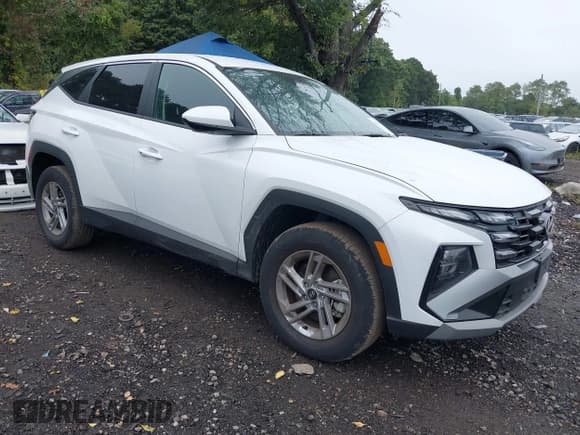 ✅ 2025 Hyundai Tucson SE • VIN: 5NMJACDE2SH485785 • Lot: 43303199. Wystawiony na IAAI z przebiegiem 3 975 mil. Bezpłatny archiwum sprzedaży aukcyjnych z USA i szczegółowy raport historii pojazdu na DreamBid. Zdjęcie 1.