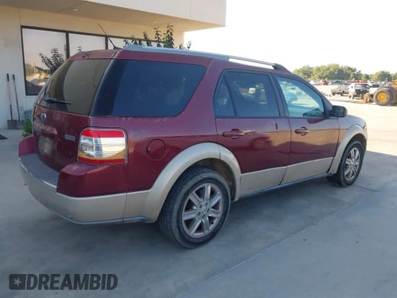 ✅ 2008 Ford Taurus X Eddie Bauer • VIN: 1FMDK07W48GA43776 • Lot: 42869011. Wystawiony na IAAI z przebiegiem 171 571 mil. Bezpłatny archiwum sprzedaży aukcyjnych z USA i szczegółowy raport historii pojazdu na DreamBid. Zdjęcie 4.