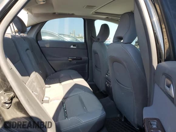 ✅ 2007 Volvo S40 2.4L • VIN: YV1MS390772308694 • Lot: 75204364. Listed on Copart with 126,342 mi. Free auction sales archive from the USA and detailed vehicle history report at DreamBid. Image 10.