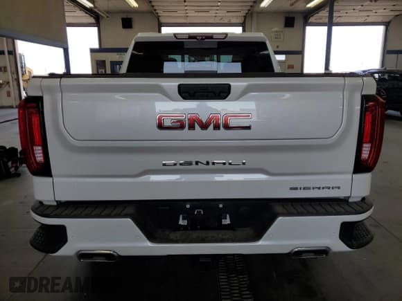 ✅ 2025 GMC Sierra 1500 Denali • VIN: 3GTUUGEL6SG159475 • Лот: 64856655. Опубликован ранее на Copart с пробегом Не указан. Бесплатный доступ к архиву аукционных продаж из США и подробный отчёт об истории автомобиля на DreamBid. Изображение 6.