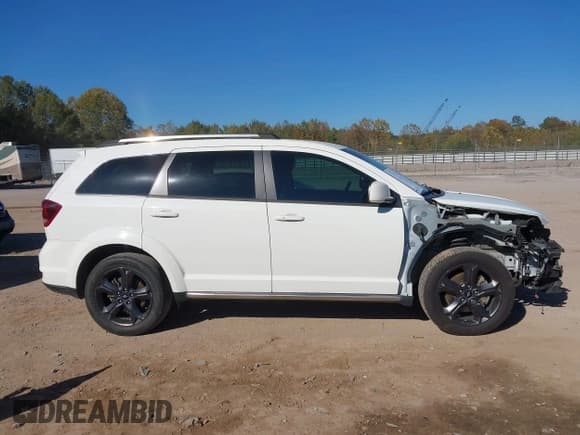 ✅ 2019 Dodge Journey Crossroad • VIN: 3C4PDCGG0KT857660 • Lot: 43438473. Wystawiony na IAAI z przebiegiem 118 863 mil. Bezpłatny archiwum sprzedaży aukcyjnych z USA i szczegółowy raport historii pojazdu na DreamBid. Zdjęcie 13.