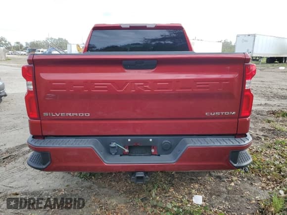 ✅ 2021 Chevrolet Silverado 1500 Custom • VIN: 3GCPYBEHXMG161443 • Lot: 74693364. Wystawiony na Copart z przebiegiem 52 969 mil. Bezpłatny archiwum sprzedaży aukcyjnych z USA i szczegółowy raport historii pojazdu na DreamBid. Zdjęcie 6.