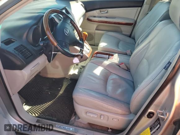 ✅ 2007 Lexus RX 350 • VIN: JTJHK31U372018813 • Lot: 85338325. Listed on Copart with 173,471 mi. Free auction sales archive from the USA and detailed vehicle history report at DreamBid. Image 7.