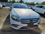 ✅ 2019 Mercedes-Benz E 450 • VIN: WDDZF6JB2KA492610 • Lot: 64541535. Wystawiony na Copart z przebiegiem 77 915 mil. Bezpłatny archiwum sprzedaży aukcyjnych z USA i szczegółowy raport historii pojazdu na DreamBid. Zdjęcie 5.