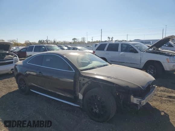 ✅ 2012 Audi S5 Premium Plus • VIN: WAUCVAFRXCA005373 • Лот: 77127594. Опубликован ранее на Copart с пробегом 111 903 миль. Бесплатный доступ к архиву аукционных продаж из США и подробный отчёт об истории автомобиля на DreamBid. Изображение 4.