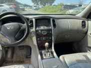 ✅ 2008 Infiniti EX Journey • VIN: JNKAJ09E18M300455 • Lot: 76801564. Wystawiony na Copart z przebiegiem 203 401 mil. Bezpłatny archiwum sprzedaży aukcyjnych z USA i szczegółowy raport historii pojazdu na DreamBid. Zdjęcie 9.