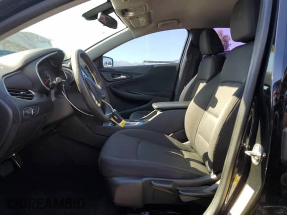 2017 Chevrolet Malibu LS z VIN 1G1ZB5ST0HF183505, wystawiony jako Copart lot #91390625 z przebiegiem 85 070 mil mil oraz Czysty tytuł • Clean title. Historia ofert i sprzedaży dostępna na DreamBid. Obrazek 7.