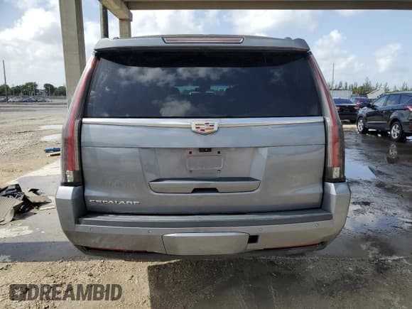 ✅ 2018 Cadillac Escalade ESV Luxury • VIN: 1GYS4HKJ9JR331927 • Лот: 66510275. Опубликован ранее на Copart с пробегом 92 815 миль. Бесплатный доступ к архиву аукционных продаж из США и подробный отчёт об истории автомобиля на DreamBid. Изображение 6.
