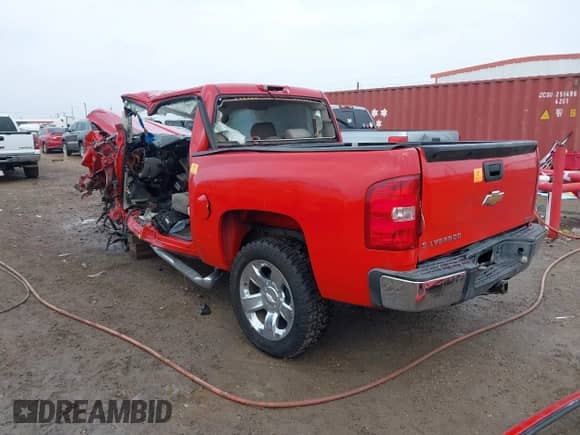 2010 Chevrolet Silverado 1500 LT with VIN 3GCRCSEA1AG145220, listed as a IAAI auction lot 41435171 with 292,991 mi miles and . Bid and sale history available at DreamBid. Image 3.