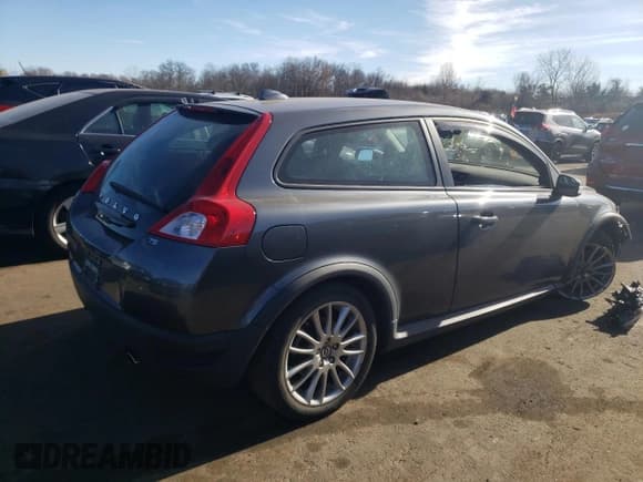 ✅ 2010 Volvo C30 • VIN: YV1672MKXA2171481 • Lot: 79916064. Wystawiony na Copart z przebiegiem 44 660 mil. Bezpłatny archiwum sprzedaży aukcyjnych z USA i szczegółowy raport historii pojazdu na DreamBid. Zdjęcie 3.