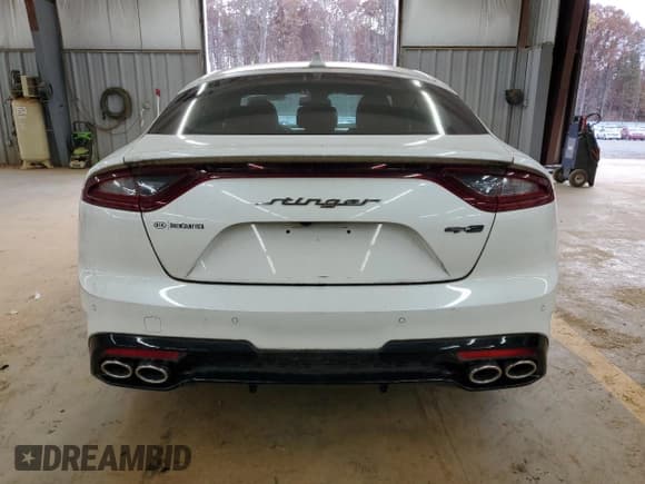 ✅ 2021 Kia Stinger GT-Line • VIN: KNAE15LA8M6089983 • Lot: 92670425. Wystawiony na Copart z przebiegiem 10 462 mil. Bezpłatny archiwum sprzedaży aukcyjnych z USA i szczegółowy raport historii pojazdu na DreamBid. Zdjęcie 6.