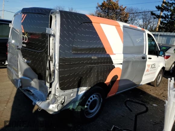 ✅ 2022 Mercedes-Benz Metris Cargo • VIN: W1YV0CEY5N4205590 • Lot: 54738194. Listed on Copart with 9,036 mi. Free auction sales archive from the USA and detailed vehicle history report at DreamBid. Image 3.