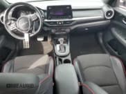 ✅ 2022 Kia Forte GT • VIN: 3KPF44AC9NE477149 • Lot: 84033565. Wystawiony na Copart z przebiegiem 87 634 mil. Bezpłatny archiwum sprzedaży aukcyjnych z USA i szczegółowy raport historii pojazdu na DreamBid. Zdjęcie 8.