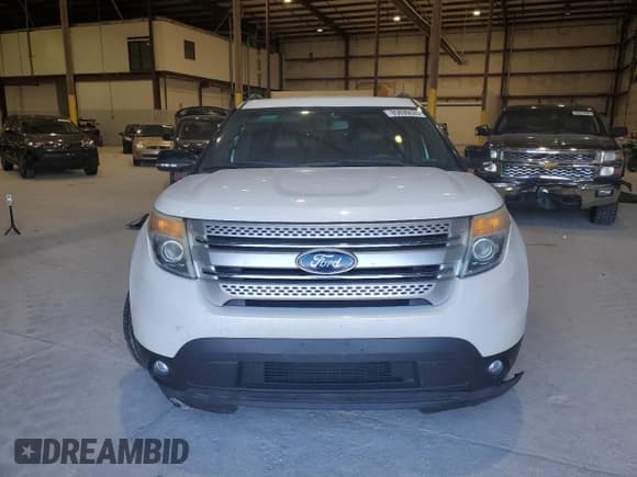 ✅ 2014 Ford Explorer XLT • VIN: 1FM5K7D85EGC50689 • Лот: 85890635. Опубликован ранее на Copart с пробегом 216 172 миль. Бесплатный доступ к архиву аукционных продаж из США и подробный отчёт об истории автомобиля на DreamBid. Изображение 5.