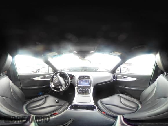 ✅ 2020 Lincoln Nautilus Standard • VIN: 2LMPJ6J95LBL25595 • Lot: 41423501. Wystawiony na IAAI z przebiegiem 40 040 mil. Bezpłatny archiwum sprzedaży aukcyjnych z USA i szczegółowy raport historii pojazdu na DreamBid. Zdjęcie 18.