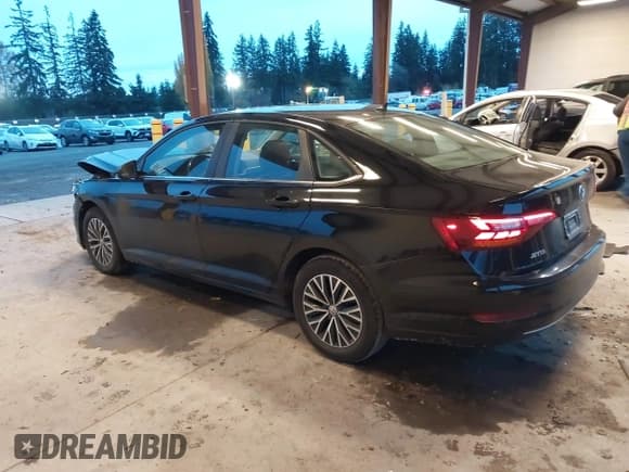 ✅ 2019 Volkswagen Jetta S • VIN: 3VWC57BU2KM202634 • Lot: 43623108. Listed on IAAI with 100,002 mi. Free auction sales archive from the USA and detailed vehicle history report at DreamBid. Image 3.