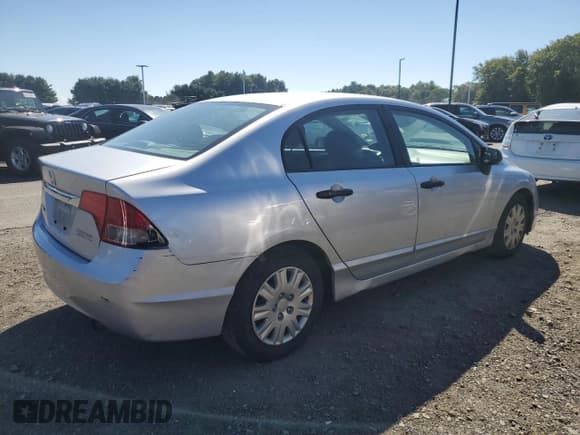 ✅ 2010 Honda Civic DX-VP • VIN: 2HGFA1F35AH549321 • Lot: 81048065. Listed on Copart with 268,163 mi. Free auction sales archive from the USA and detailed vehicle history report at DreamBid. Image 3.