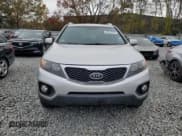 ✅ 2011 Kia Sorento LX • VIN: 5XYKT4A1XBG064025 • Лот: 89612235. Опубликован ранее на Copart с пробегом 185 336 миль. Бесплатный доступ к архиву аукционных продаж из США и подробный отчёт об истории автомобиля на DreamBid. Изображение 5.