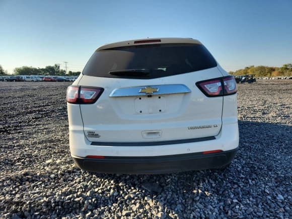 ✅ 2015 Chevrolet Traverse LT • VIN: 1GNKVGKDXFJ213227 • Lot: 81091875. Wystawiony na Copart z przebiegiem 123 858 mil. Bezpłatny archiwum sprzedaży aukcyjnych z USA i szczegółowy raport historii pojazdu na DreamBid. Zdjęcie 6.