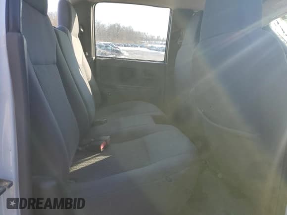 ✅ 2006 Chevrolet Colorado 1LT • VIN: 1GCDT136168178170 • Lot: 42455555. Wystawiony na Copart z przebiegiem 54 551 mil. Bezpłatny archiwum sprzedaży aukcyjnych z USA i szczegółowy raport historii pojazdu na DreamBid. Zdjęcie 10.