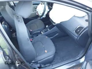 ✅ 2013 Kia Rio EX • VIN: KNADN5A33D6156722 • Lot: 43591751. Wystawiony na IAAI z przebiegiem 135 599 mil. Bezpłatny archiwum sprzedaży aukcyjnych z USA i szczegółowy raport historii pojazdu na DreamBid. Zdjęcie 5.