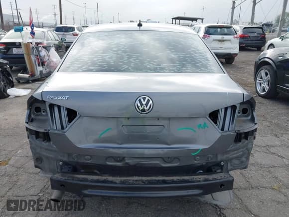 ✅ 2012 Volkswagen Passat S • VIN: 1VWAP7A3XCC096172 • Lot: 42283468. Wystawiony na IAAI z przebiegiem 131 968 mil. Bezpłatny archiwum sprzedaży aukcyjnych z USA i szczegółowy raport historii pojazdu na DreamBid. Zdjęcie 17.