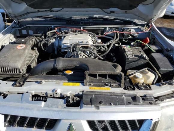 ✅ 2003 Mitsubishi Montero Limited • VIN: JA4NW51S23J039876 • Лот: 88539975. Опубликован ранее на Copart с пробегом 181 008 миль. Бесплатный доступ к архиву аукционных продаж из США и подробный отчёт об истории автомобиля на DreamBid. Изображение 12.