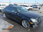 ✅ 2014 Mercedes-Benz C 250 Sport • VIN: WDDGF4HB5EA933412 • Lot: 41937278. Wystawiony na IAAI z przebiegiem 110 016 mil. Bezpłatny archiwum sprzedaży aukcyjnych z USA i szczegółowy raport historii pojazdu na DreamBid. Zdjęcie 1.