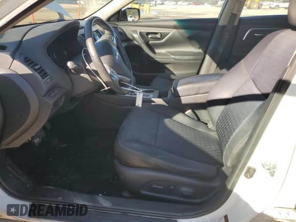 ✅ 2017 Nissan Altima S • VIN: 1N4AL3AP8HC163715 • Lot: 90670345. Wystawiony na Copart z przebiegiem 231 176 mil. Bezpłatny archiwum sprzedaży aukcyjnych z USA i szczegółowy raport historii pojazdu na DreamBid. Zdjęcie 7.