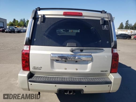 ✅ 2008 Jeep Commander Limited • VIN: 1J8HG58208C182836 • Lot: 64780585. Wystawiony na Copart z przebiegiem 134 617 mil. Bezpłatny archiwum sprzedaży aukcyjnych z USA i szczegółowy raport historii pojazdu na DreamBid. Zdjęcie 6.