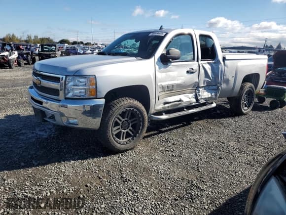 ✅ 2013 Chevrolet Silverado 1500 LT • VIN: 1GCRKSE75DZ305921 • Lot: 85949605. Listed on Copart with 204,562 mi. Free auction sales archive from the USA and detailed vehicle history report at DreamBid. Image 1.
