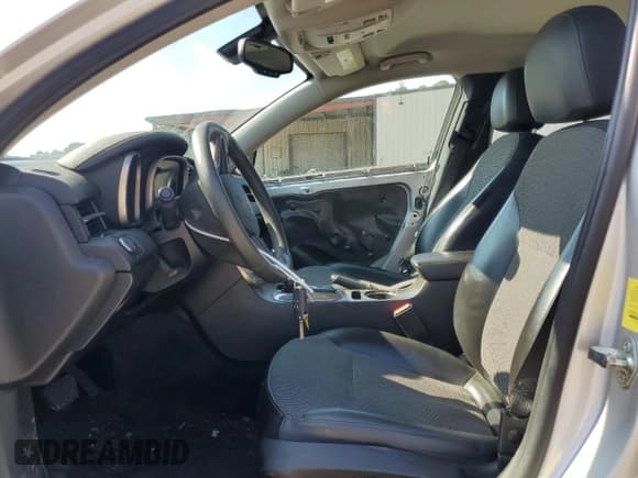 ✅ 2015 Chevrolet Malibu LT • VIN: 1G11C5SL0FF113316 • Lot: 82023015. Listed on Copart with 113,130 mi. Free auction sales archive from the USA and detailed vehicle history report at DreamBid. Image 7.