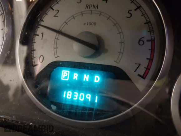 ✅ 2010 Chrysler Town & Country Limited • VIN: 2A4RR7DX5AR386462 • Lot: 41781713. Wystawiony na IAAI z przebiegiem 183 091 mil. Bezpłatny archiwum sprzedaży aukcyjnych z USA i szczegółowy raport historii pojazdu na DreamBid. Zdjęcie 16.