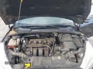 ✅ 2015 Ford Focus SE • VIN: 1FADP3F25FL221873 • Lot: 43772469. Wystawiony na IAAI z przebiegiem 164 314 mil. Bezpłatny archiwum sprzedaży aukcyjnych z USA i szczegółowy raport historii pojazdu na DreamBid. Zdjęcie 10.