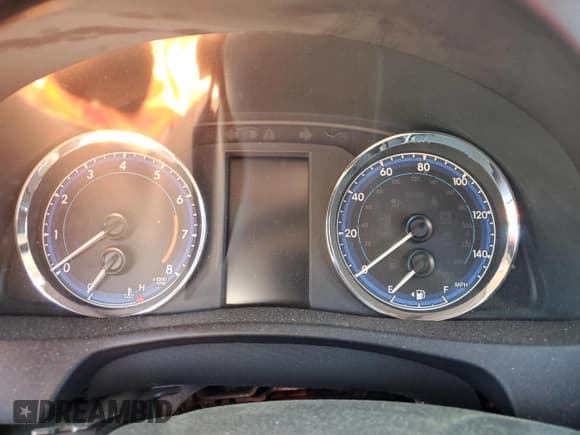 ✅ 2019 Toyota Corolla SE • VIN: 5YFBURHE8KP873862 • Лот: 82202035. Опубликован ранее на Copart с пробегом Не указан. Бесплатный доступ к архиву аукционных продаж из США и подробный отчёт об истории автомобиля на DreamBid. Изображение 9.