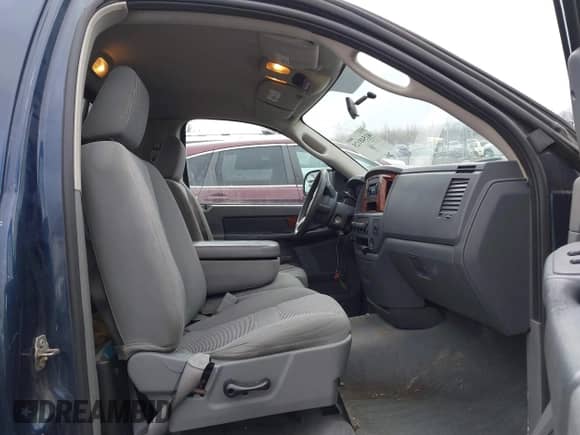 ✅ 2006 Dodge 1500 SLT • VIN: 1D7HU16206J155131 • Лот: 41548125. Размещён на IAAI с пробегом 213 690 миль миль. Получите бесплатный доступ к архиву аукционных продаж из США и посмотрите подробный отчёт об истории автомобиля на DreamBid. Изображение 5.