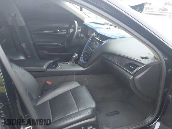 ✅ 2014 Cadillac CTS Vsport RWD • VIN: 1G6AU5S84E0169859 • Lot: 42674508. Listed on IAAI with 121,696 mi. Free auction sales archive from the USA and detailed vehicle history report at DreamBid. Image 5.