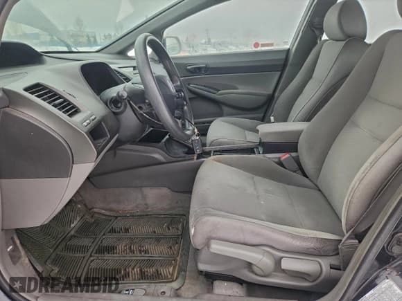 ✅ 2008 Honda Civic DX-G • VIN: 2HGFA16468H102256 • Lot: 94767815. Listed on Copart with 218,976 mi. Free auction sales archive from the USA and detailed vehicle history report at DreamBid. Image 7.